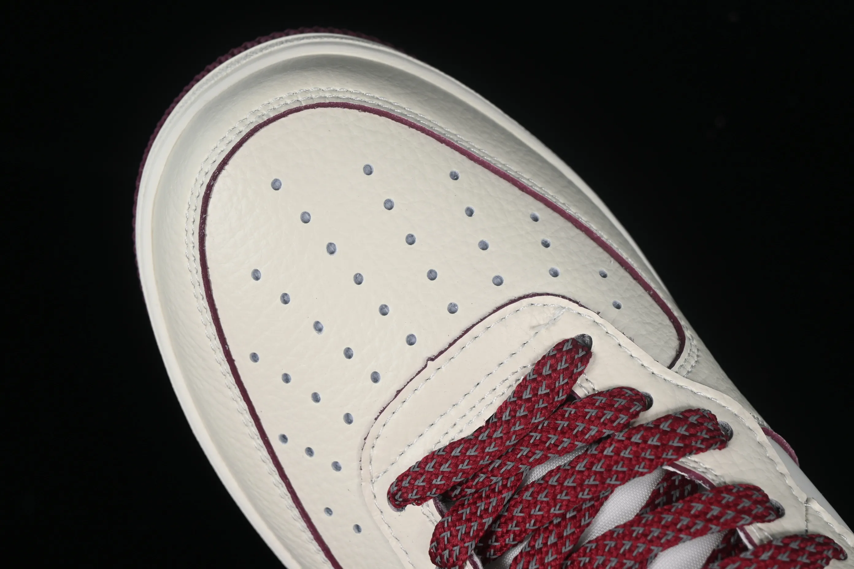 All categories Nk Air Force 1 Air Force series Nk Air Force 1 Mid Air Force mid-top Nk Air Force 1'07 Mid burgundy pearlescent small hook Air Force One mid-top casual sneakers SG2356-803